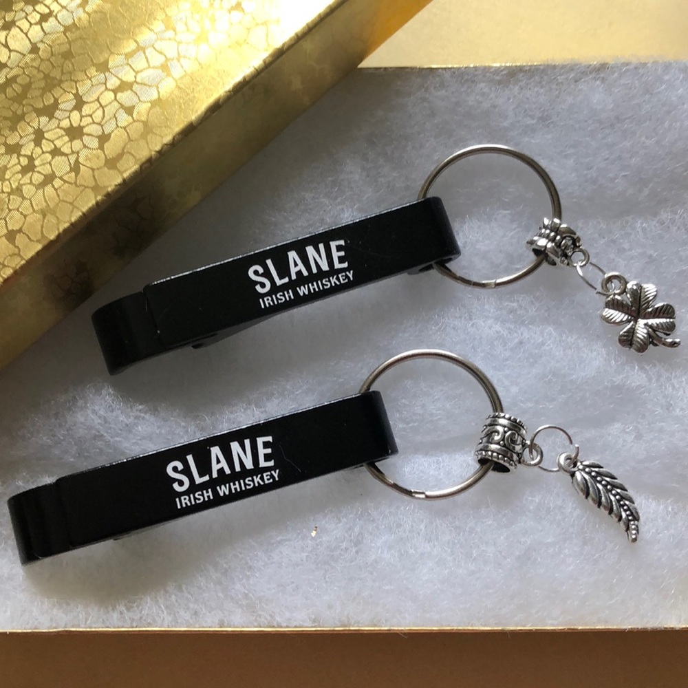 COLLECTOR EDITION SLANE WHISKEY KEY CHAINS